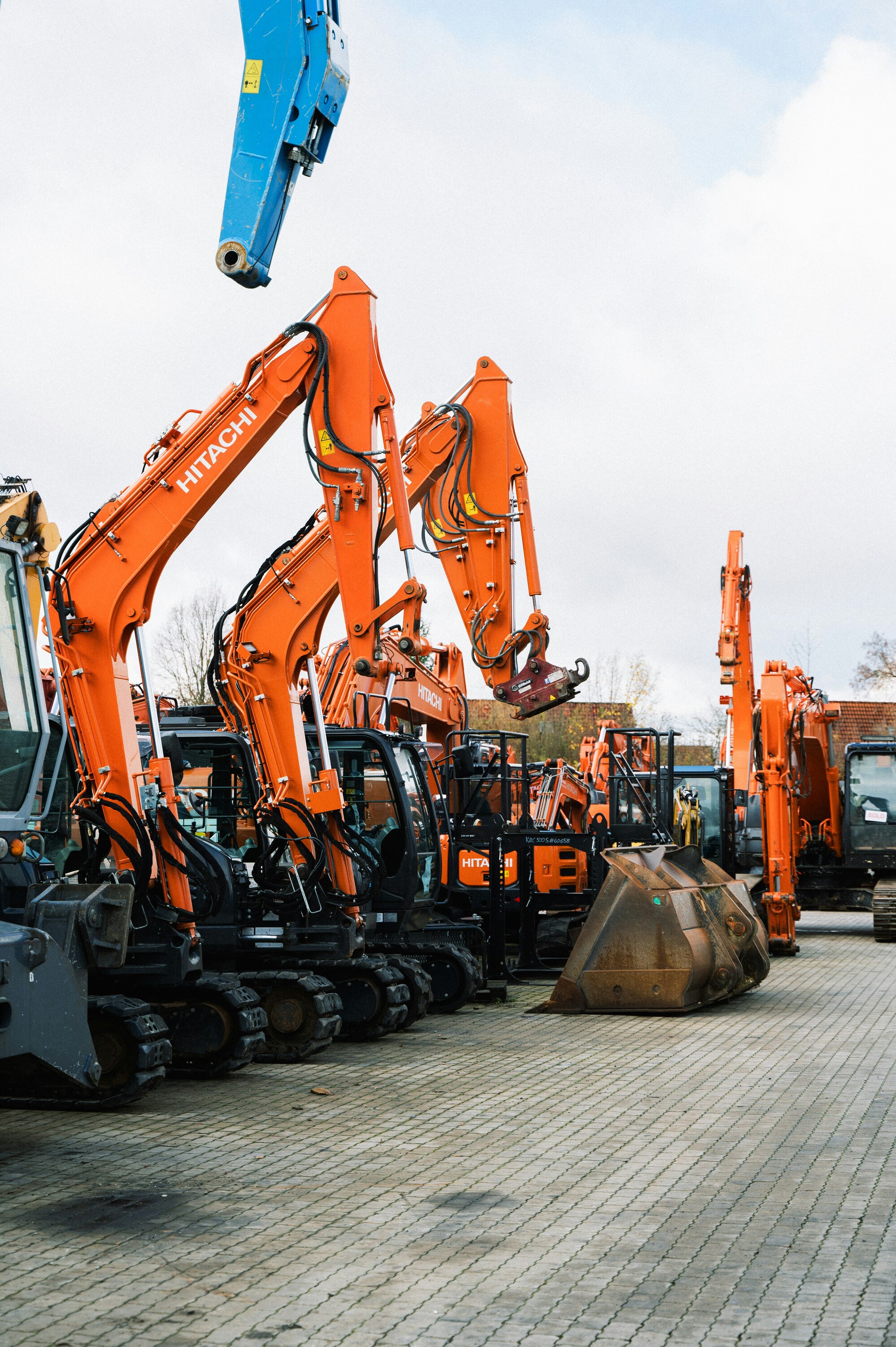 2026 Heavy Equipment Market Trends: What Buyers and Sellers Need to Know